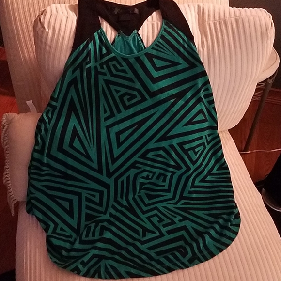 Top - Picture 5 of 6